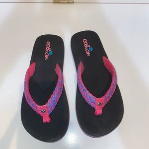 Girls size 2/3 Cobian flip flops